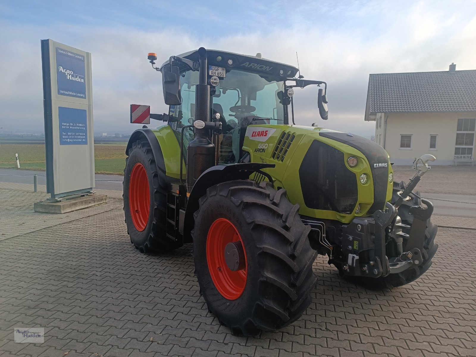 Traktor za tip CLAAS Arion 660 CMATIC, Gebrauchtmaschine u Moosthenning (Slika 2)