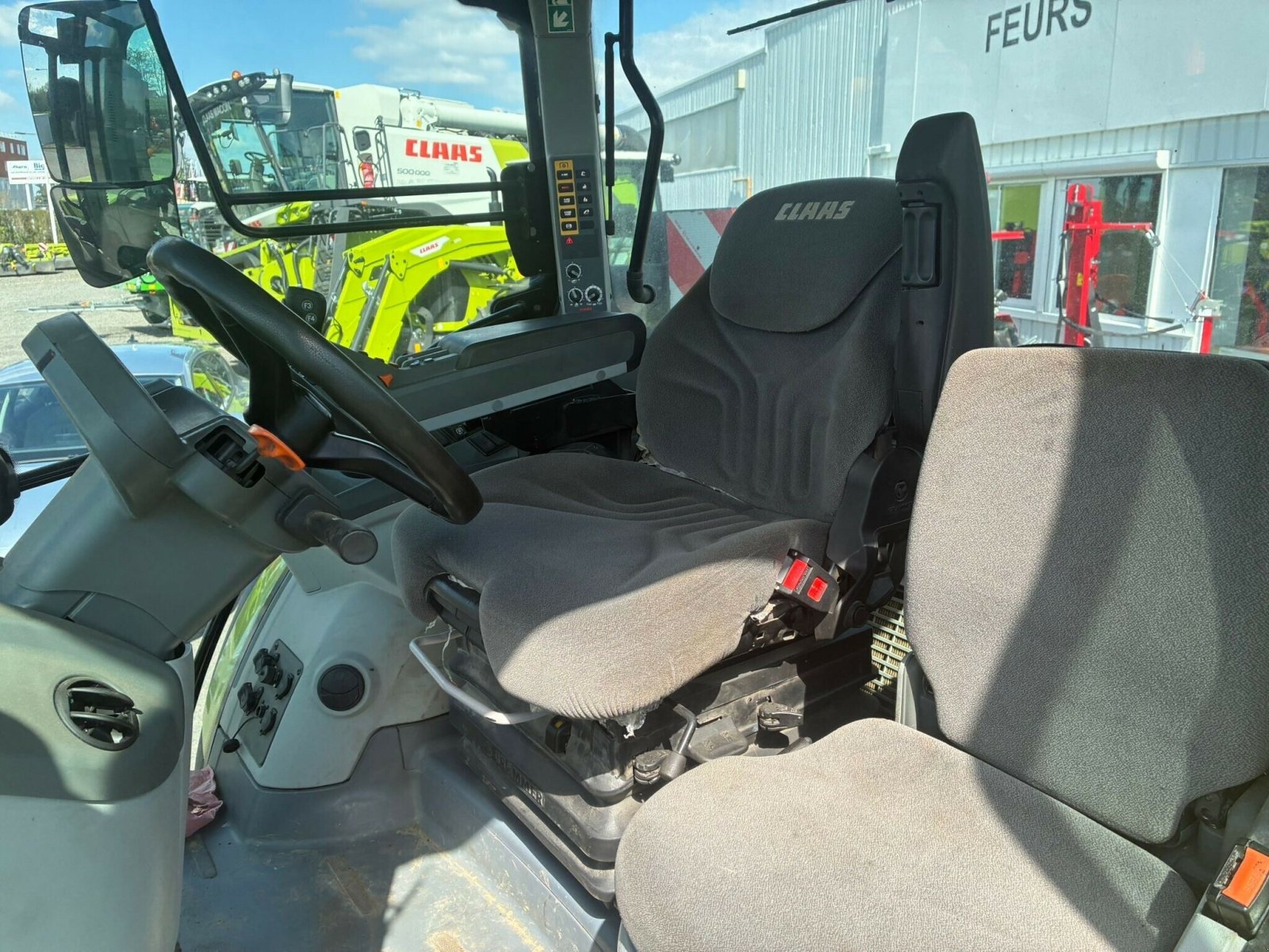 Traktor za tip CLAAS ARION 660 CMATIC, Gebrauchtmaschine u Charnay-lès-macon (Slika 8)