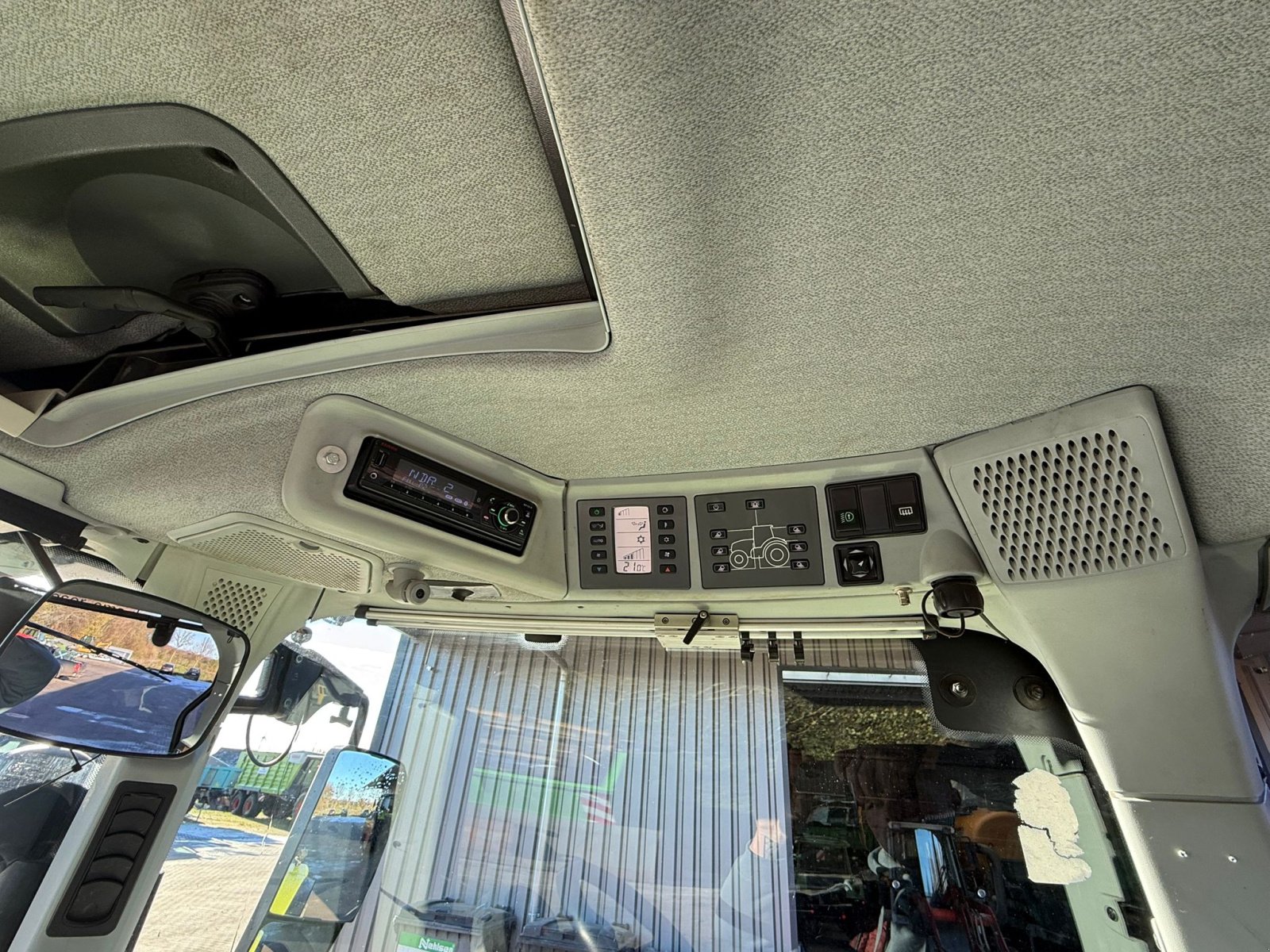 Traktor типа CLAAS Arion 660 CMATIC, Gebrauchtmaschine в Zetel (Фотография 22)