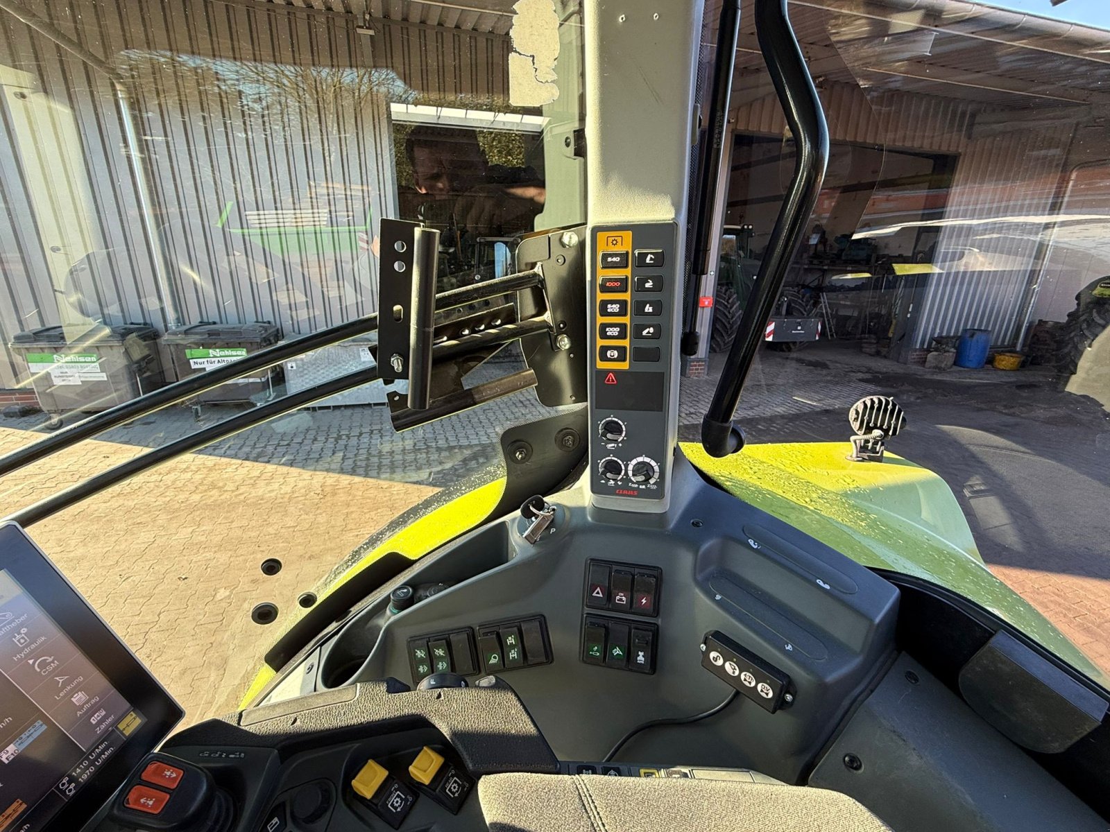 Traktor типа CLAAS Arion 660 CMATIC, Gebrauchtmaschine в Zetel (Фотография 23)