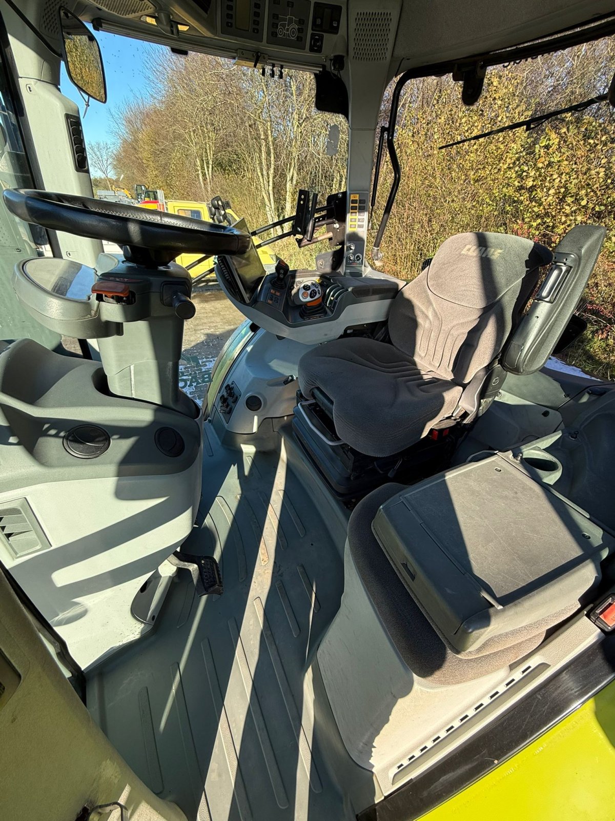 Traktor типа CLAAS Arion 660 CMATIC, Gebrauchtmaschine в Zetel (Фотография 26)