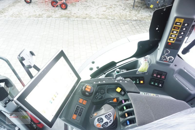Traktor des Typs CLAAS ARION 660 ST5 CMATIC  CEBIS CL, Neumaschine in Grabenstätt-Erlstätt (Bild 6)
