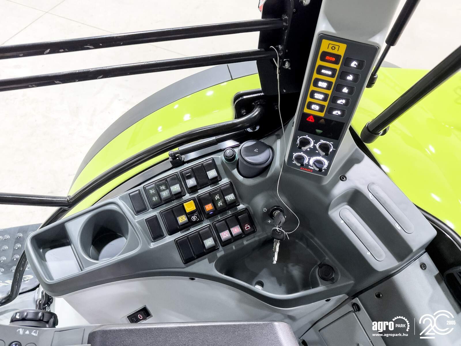 Traktor типа CLAAS ARION 660, Gebrauchtmaschine в Csengele (Фотография 16)