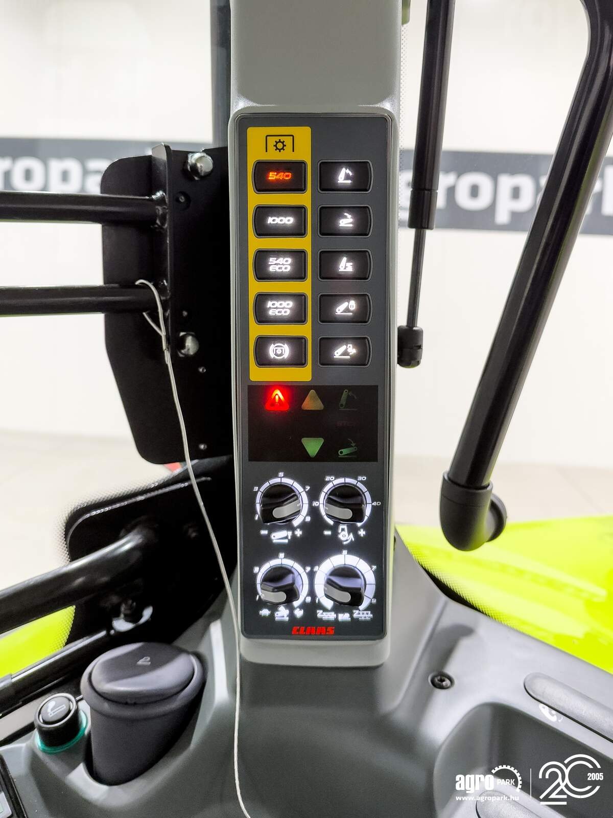 Traktor типа CLAAS ARION 660, Gebrauchtmaschine в Csengele (Фотография 22)