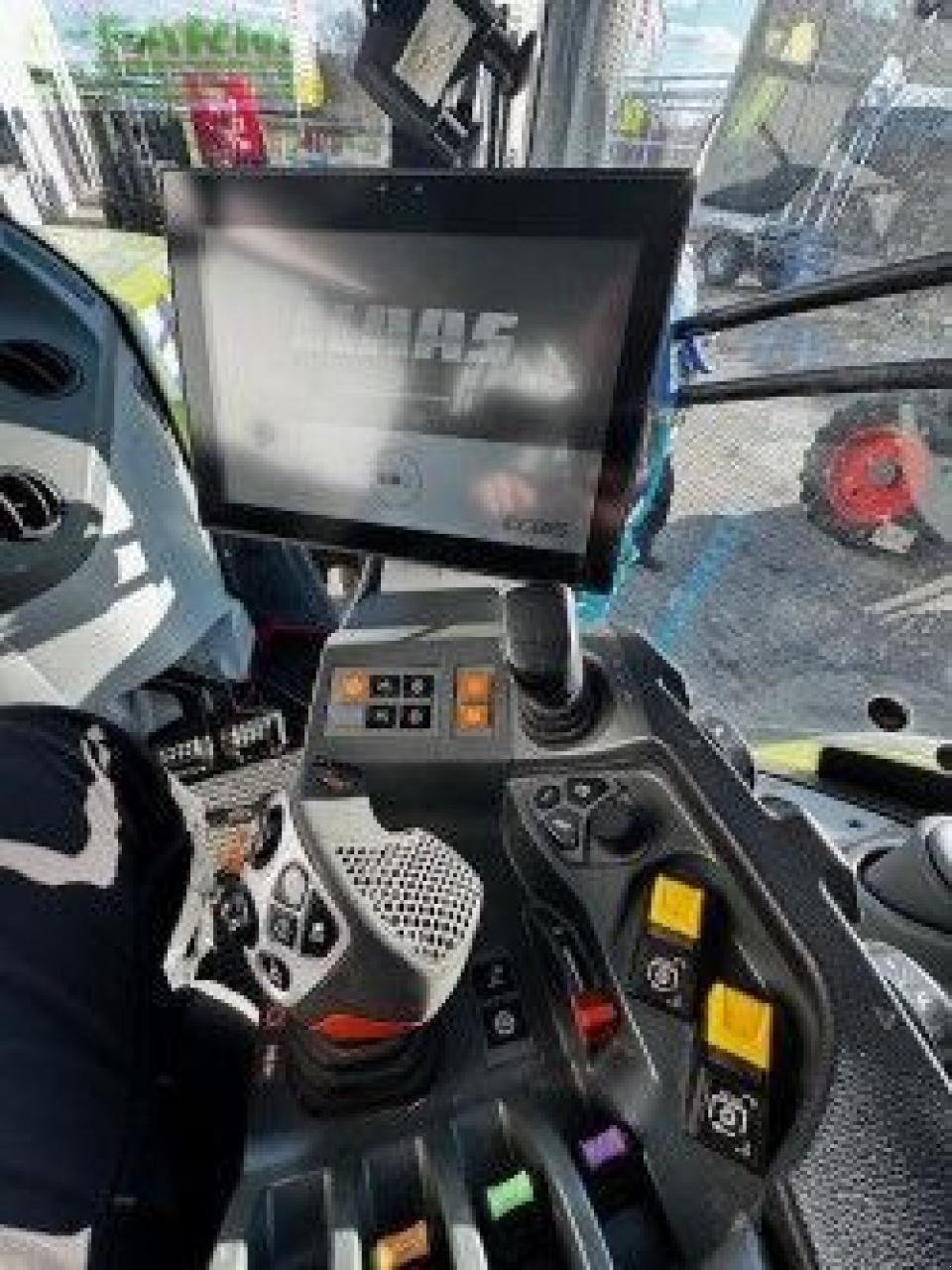 Traktor des Typs CLAAS Arion 660, Gebrauchtmaschine in Hamburg (Bild 3)