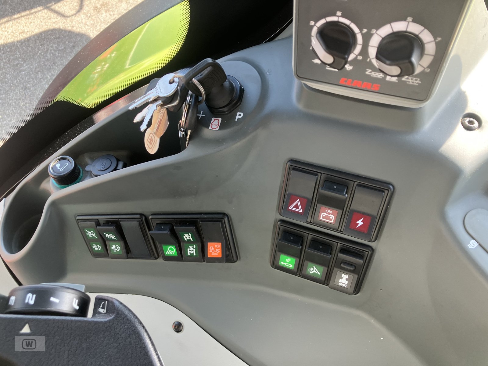 Traktor a típus CLAAS ARION 660, Gebrauchtmaschine ekkor: Zell an der Pram (Kép 24)