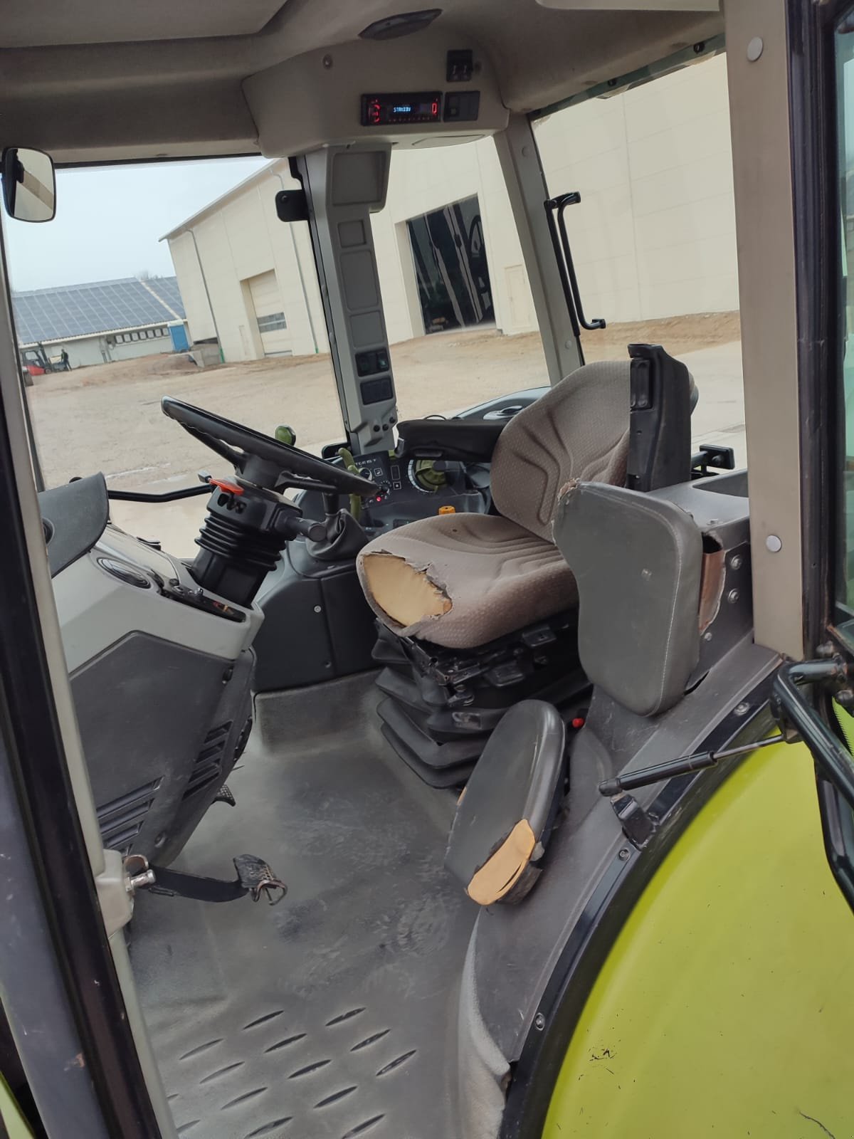 Traktor Türe ait CLAAS ARION 660, Gebrauchtmaschine içinde Inchenhofen (resim 8)