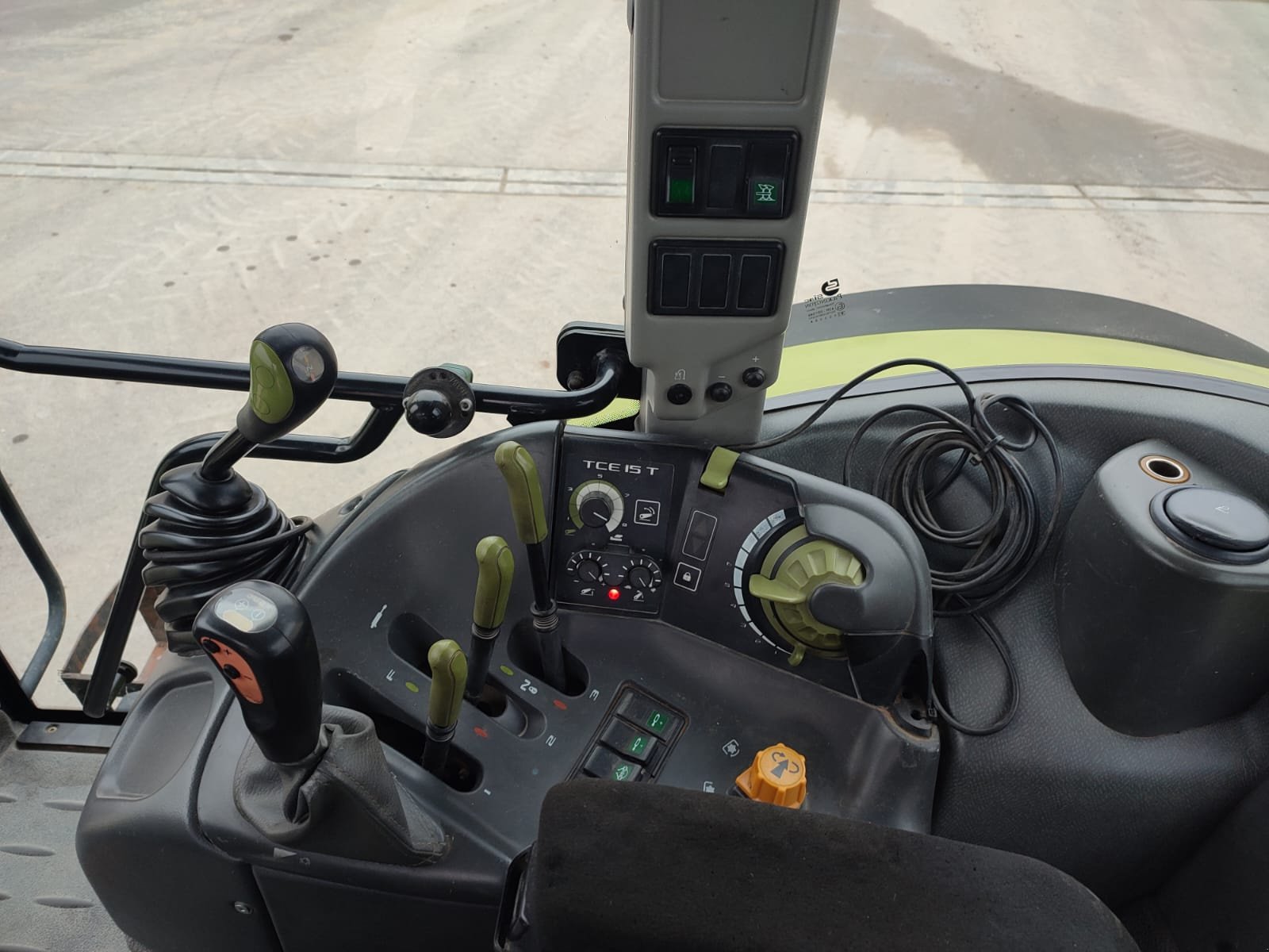 Traktor Türe ait CLAAS ARION 660, Gebrauchtmaschine içinde Inchenhofen (resim 9)