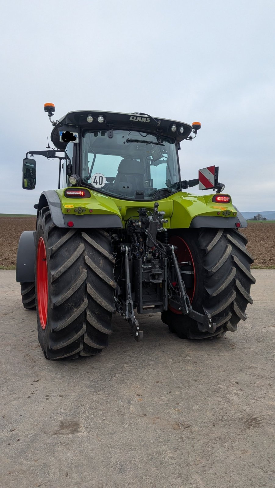 Traktor del tipo CLAAS ARION 660, Gebrauchtmaschine In Röllbach (Immagine 2)