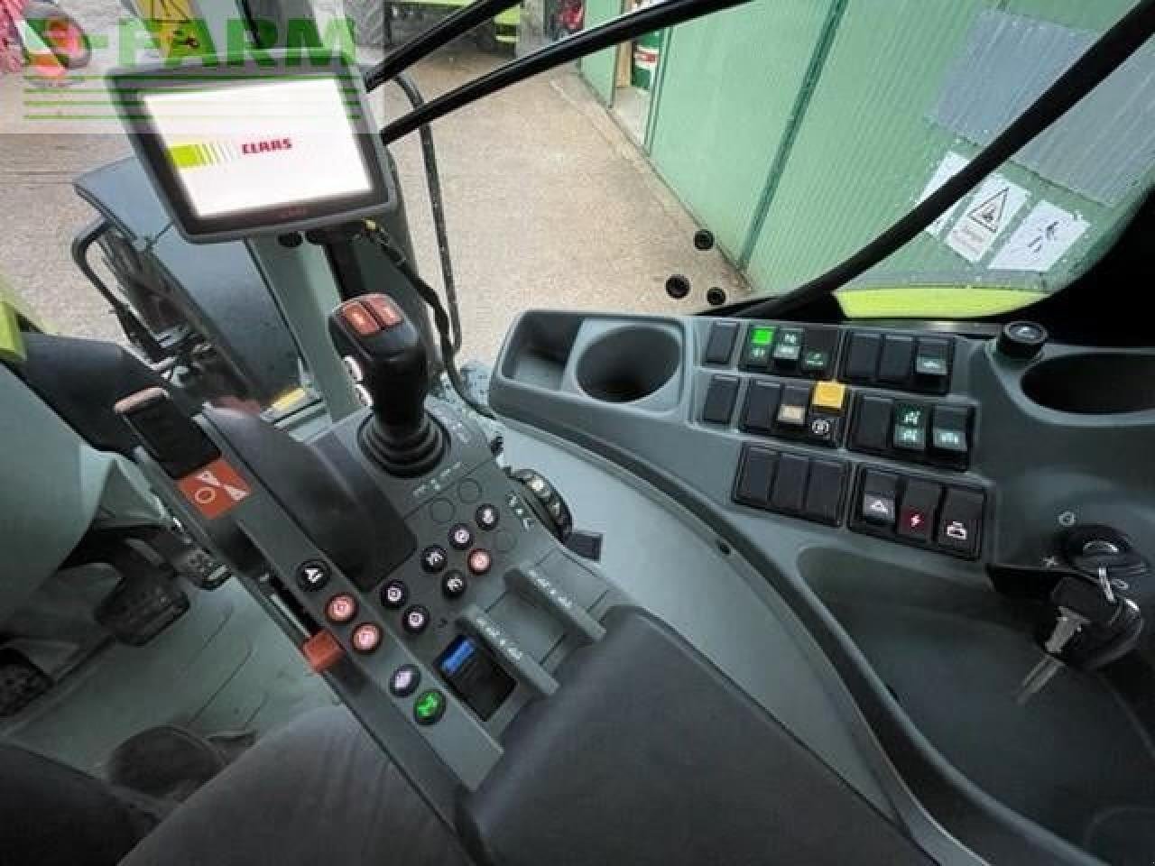 Traktor типа CLAAS ARION 660CIS+, Gebrauchtmaschine в LUTON (Фотография 10)