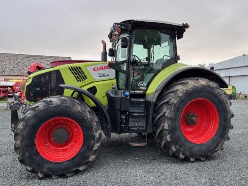 Traktor van het type CLAAS Arion 850, Gebrauchtmaschine in CASTRES