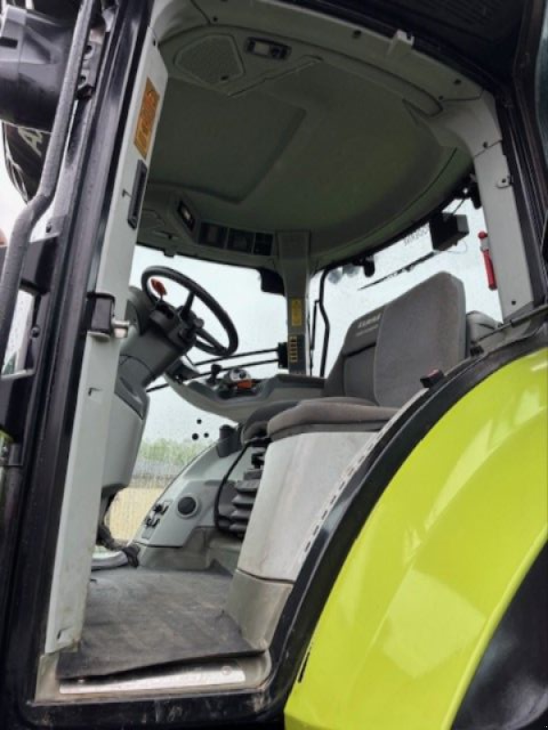 Traktor van het type CLAAS Arion 850, Gebrauchtmaschine in CASTRES (Foto 8)