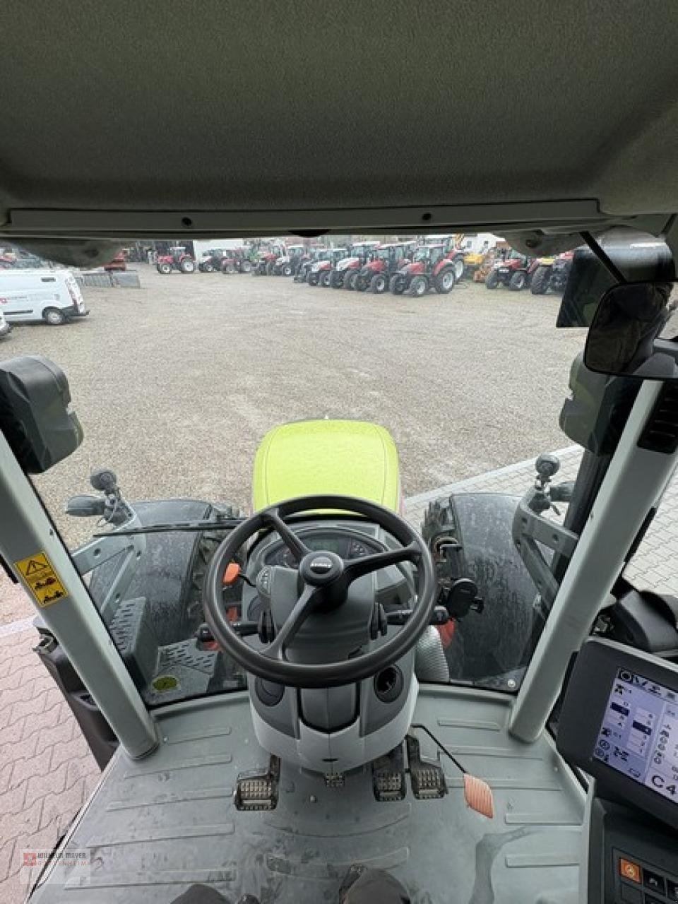 Traktor типа CLAAS ARION, Gebrauchtmaschine в Gottenheim (Фотография 6)