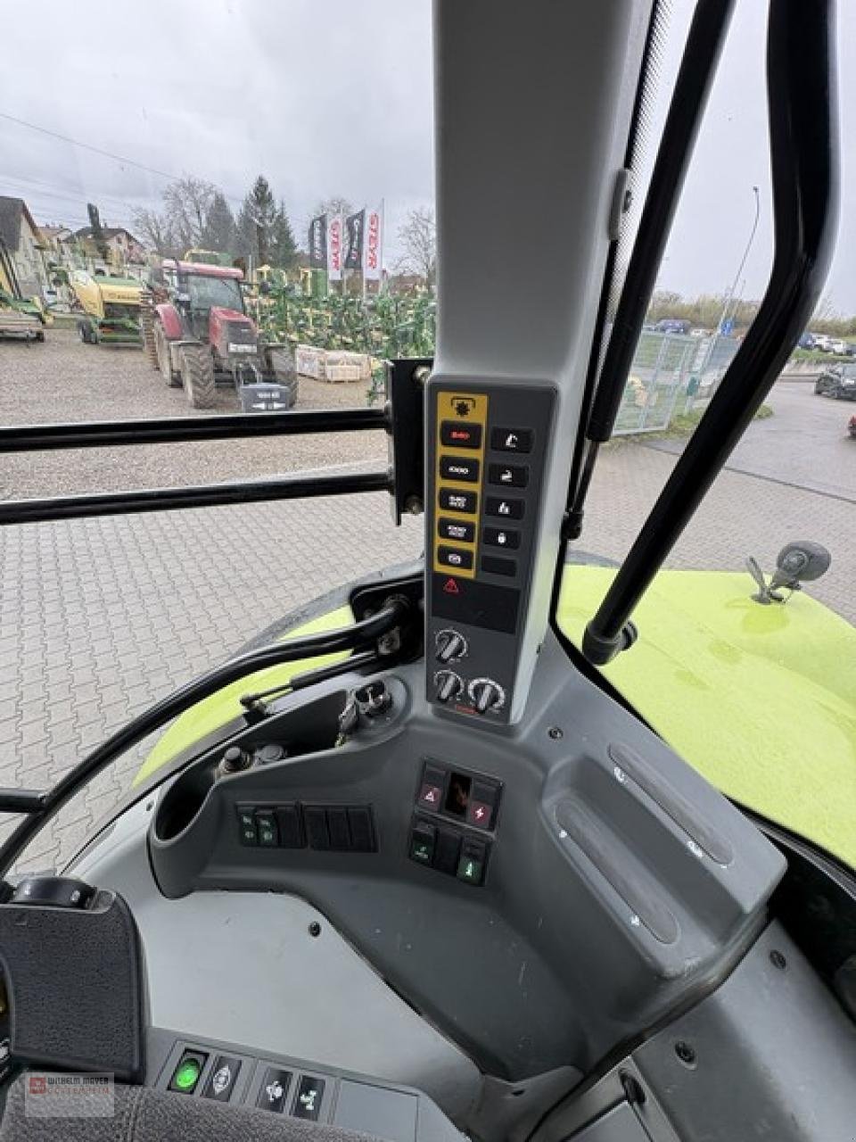 Traktor типа CLAAS ARION, Gebrauchtmaschine в Gottenheim (Фотография 7)