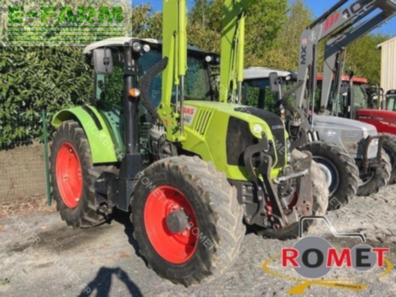 Traktor типа CLAAS arion430, Gebrauchtmaschine в GENNES-SUR-GLAIZE (Фотография 2)