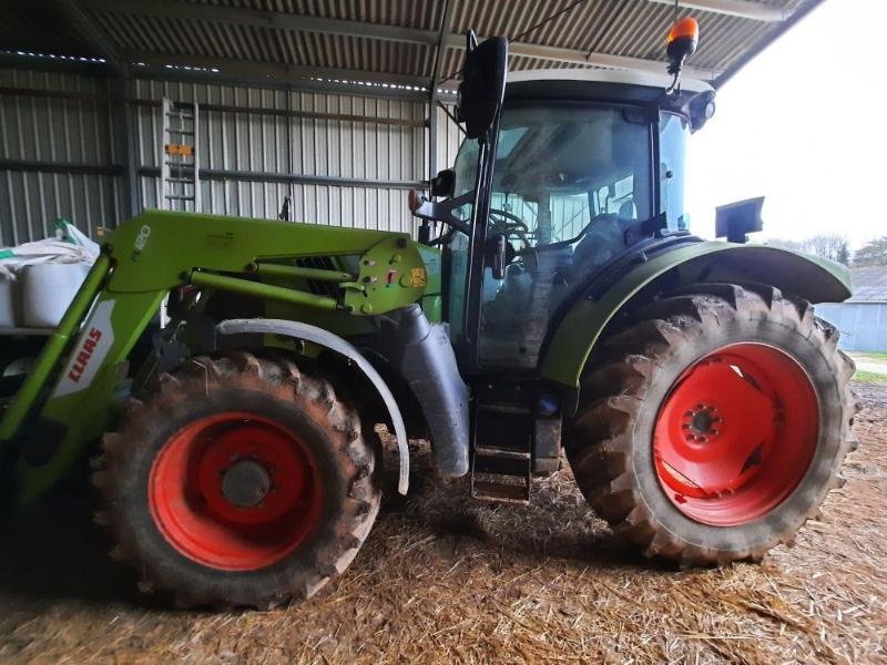 Traktor типа CLAAS ARION430, Gebrauchtmaschine в COULONGES SUR AUTIZE (Фотография 1)