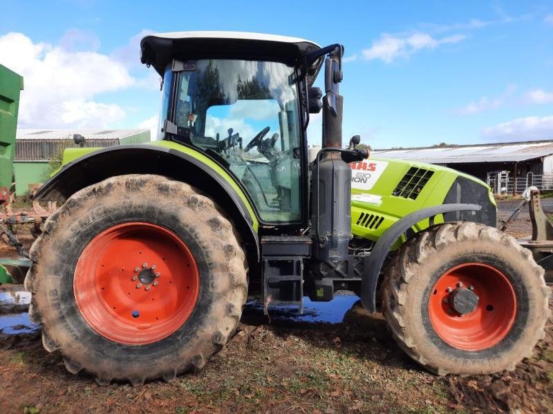 Traktor typu CLAAS ARION610, Gebrauchtmaschine w ANTIGNY (Zdjęcie 4)