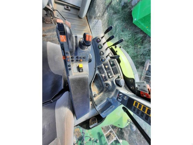 Traktor typu CLAAS ARION610, Gebrauchtmaschine w ANTIGNY (Zdjęcie 7)