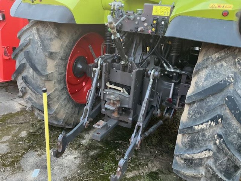 Traktor del tipo CLAAS ARION620, Gebrauchtmaschine en les hayons (Imagen 8)