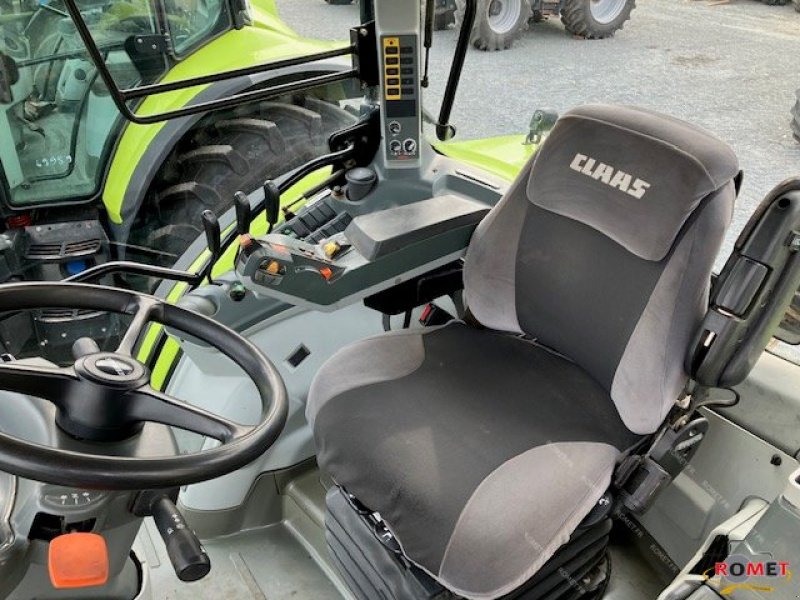 Traktor типа CLAAS ARION620, Gebrauchtmaschine в Gennes sur glaize (Фотография 5)