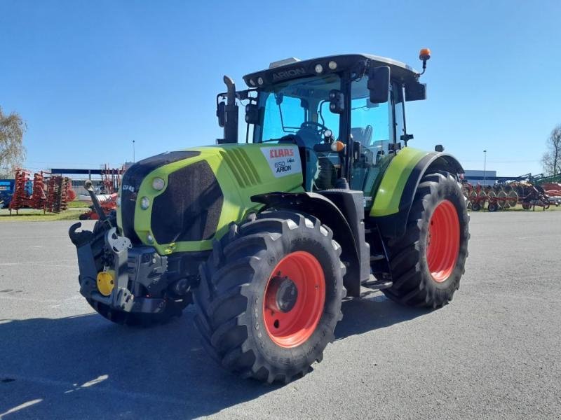 Traktor типа CLAAS ARION650, Gebrauchtmaschine в ANTIGNY (Фотография 1)