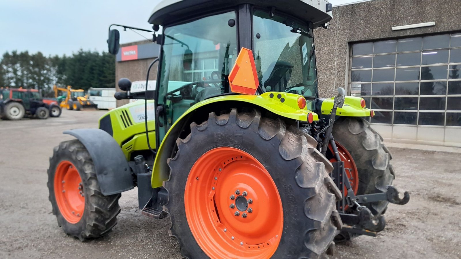 Traktor of the type CLAAS Atlas 350, Gebrauchtmaschine in Gudbjerg (Picture 2)