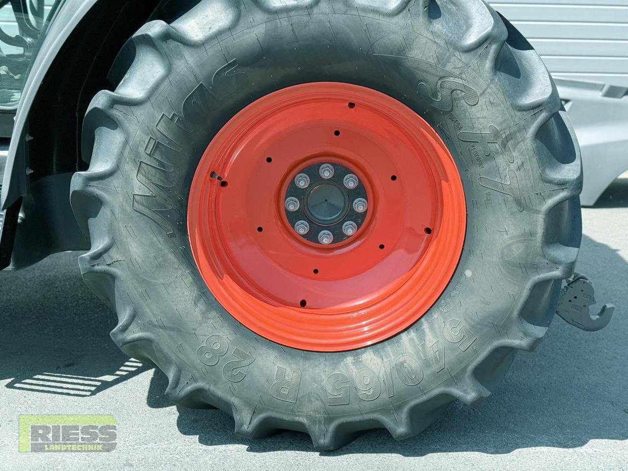 Traktor типа CLAAS ATOS 220 C + FL 60e  Sauter FHZ, Gebrauchtmaschine в Homberg/Ohm - Maulbach (Фотография 8)