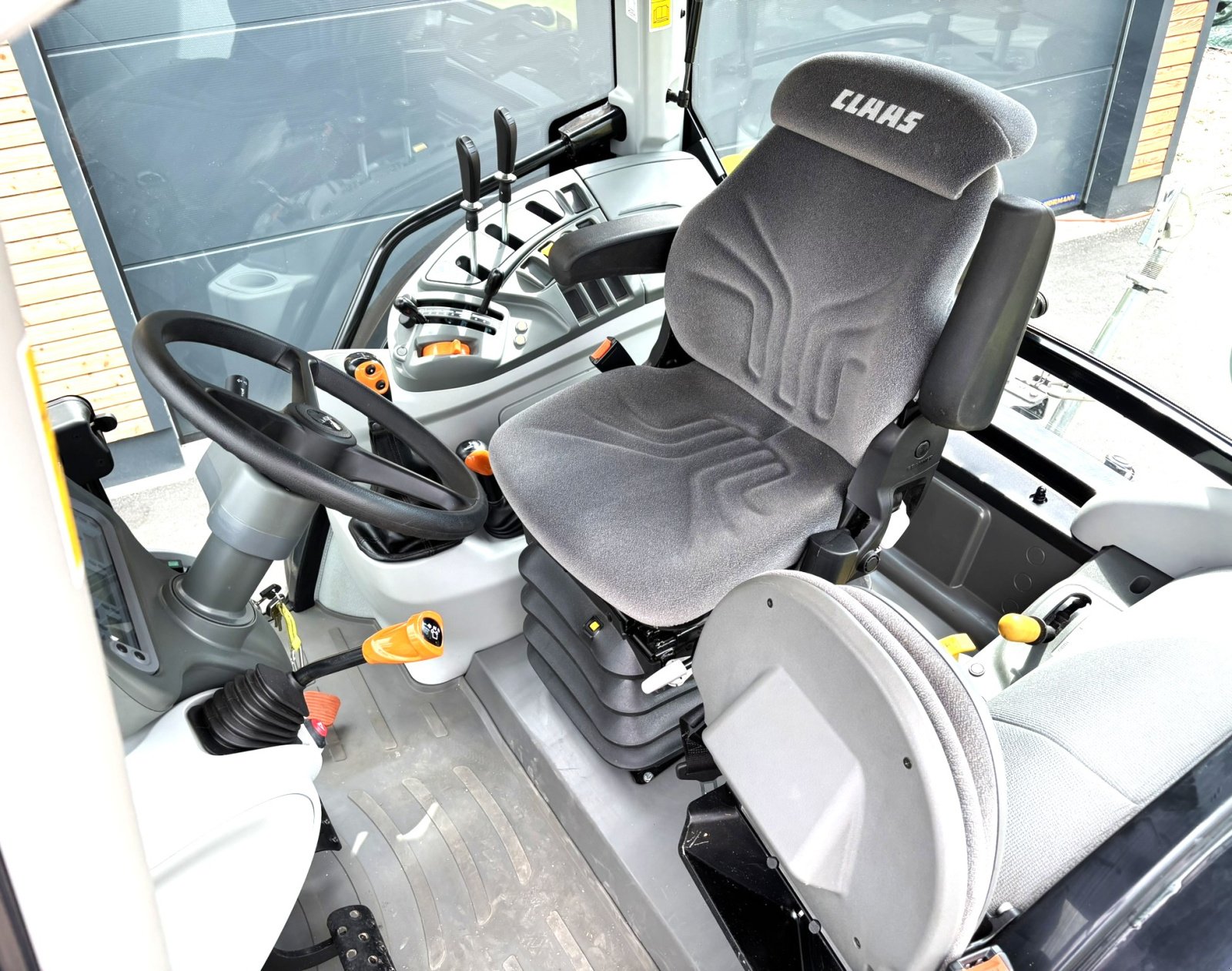 Traktor типа CLAAS Atos 220 C, Gebrauchtmaschine в Deusmauer (Фотография 3)