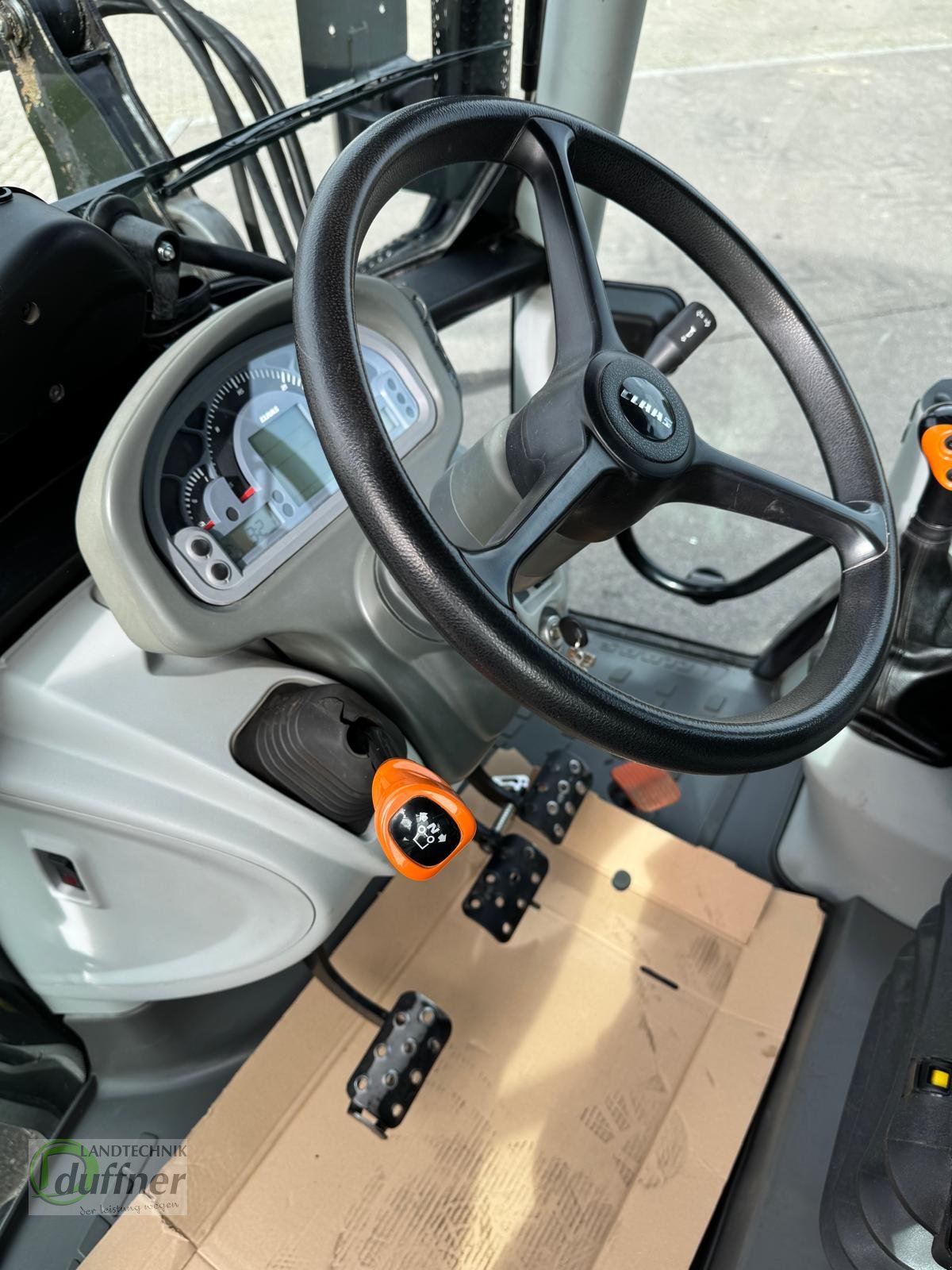 Traktor от тип CLAAS ATOS 220 MR C, Gebrauchtmaschine в Hohentengen (Снимка 11)