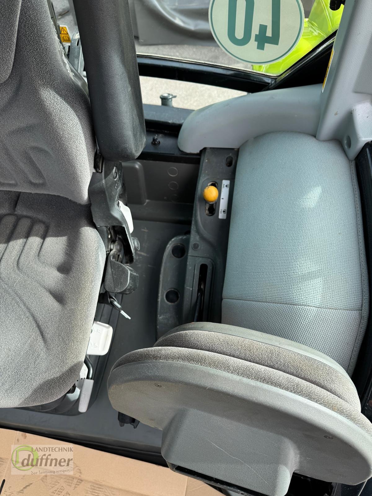 Traktor от тип CLAAS ATOS 220 MR C, Gebrauchtmaschine в Hohentengen (Снимка 13)