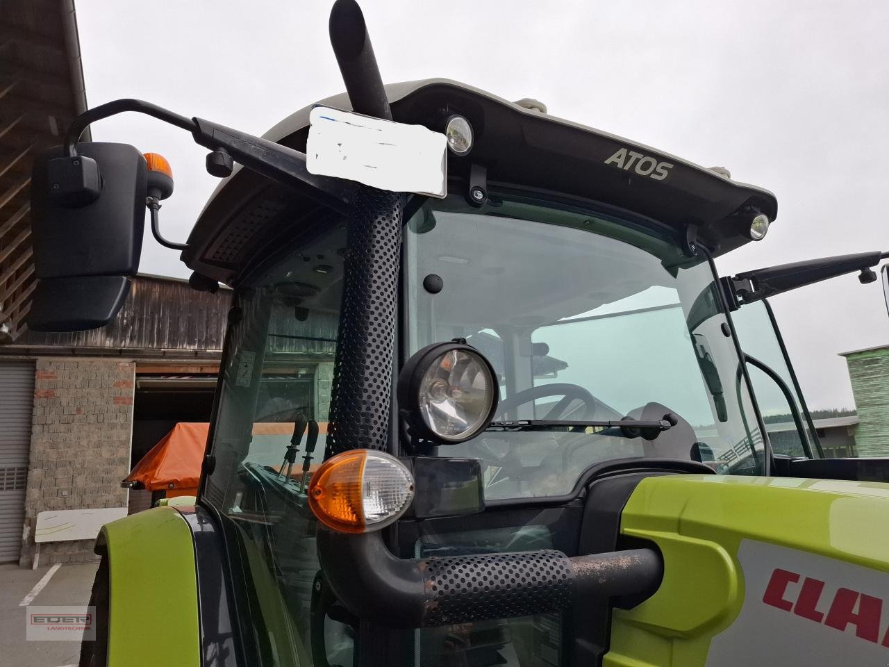 Traktor типа CLAAS Atos 330 mit Schneeschild/Streuer, Gebrauchtmaschine в Rehau-Rosenbühl (Фотография 5)