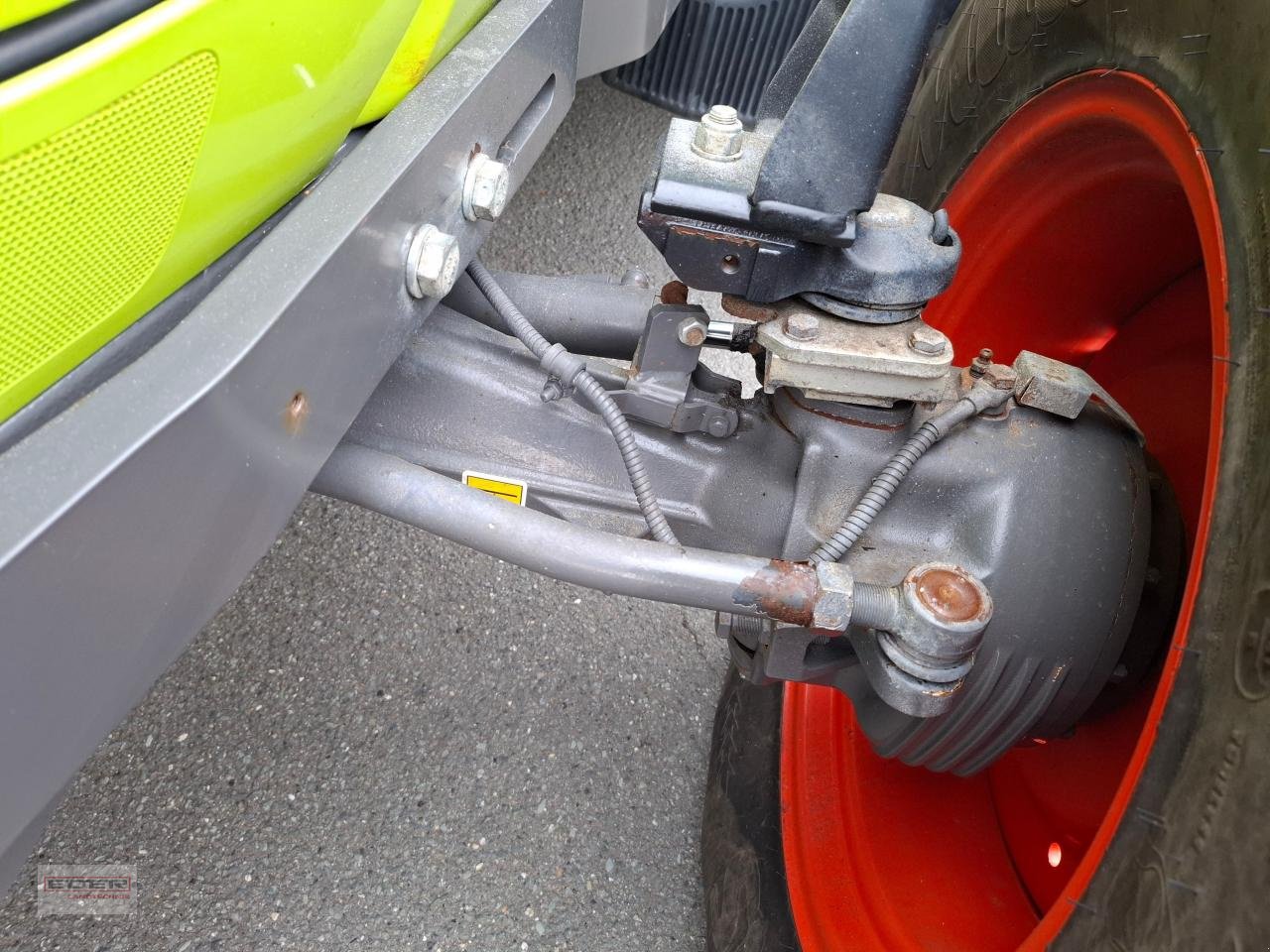 Traktor типа CLAAS Atos 330 mit Schneeschild/Streuer, Gebrauchtmaschine в Rehau-Rosenbühl (Фотография 8)