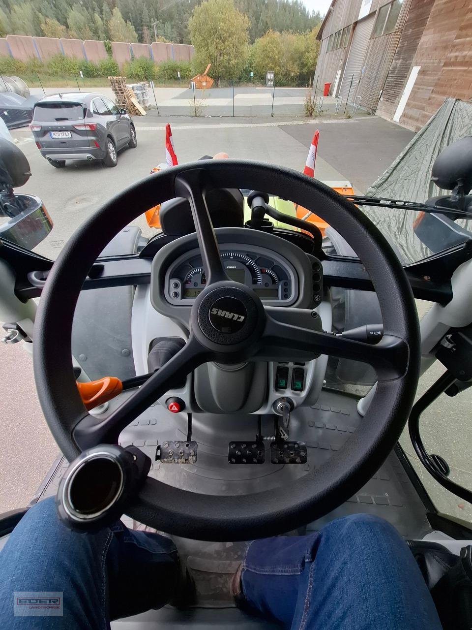 Traktor типа CLAAS Atos 330 mit Schneeschild/Streuer, Gebrauchtmaschine в Rehau-Rosenbühl (Фотография 21)