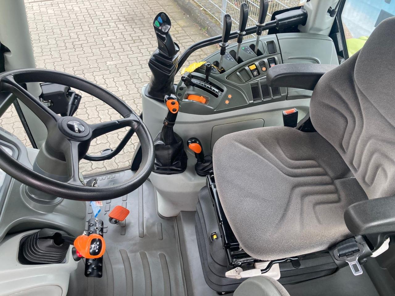 Traktor Türe ait CLAAS Atos 330C mit Klima, Gebrauchtmaschine içinde Stuhr (resim 6)