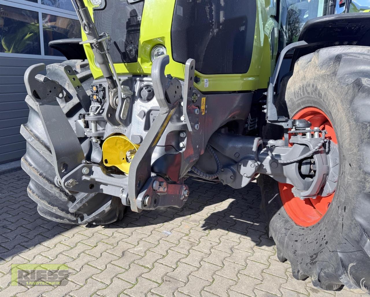Traktor of the type CLAAS AXION 800 CEBIS HEXASHIFT A50, Neumaschine in Homberg/Ohm - Maulbach (Picture 7)