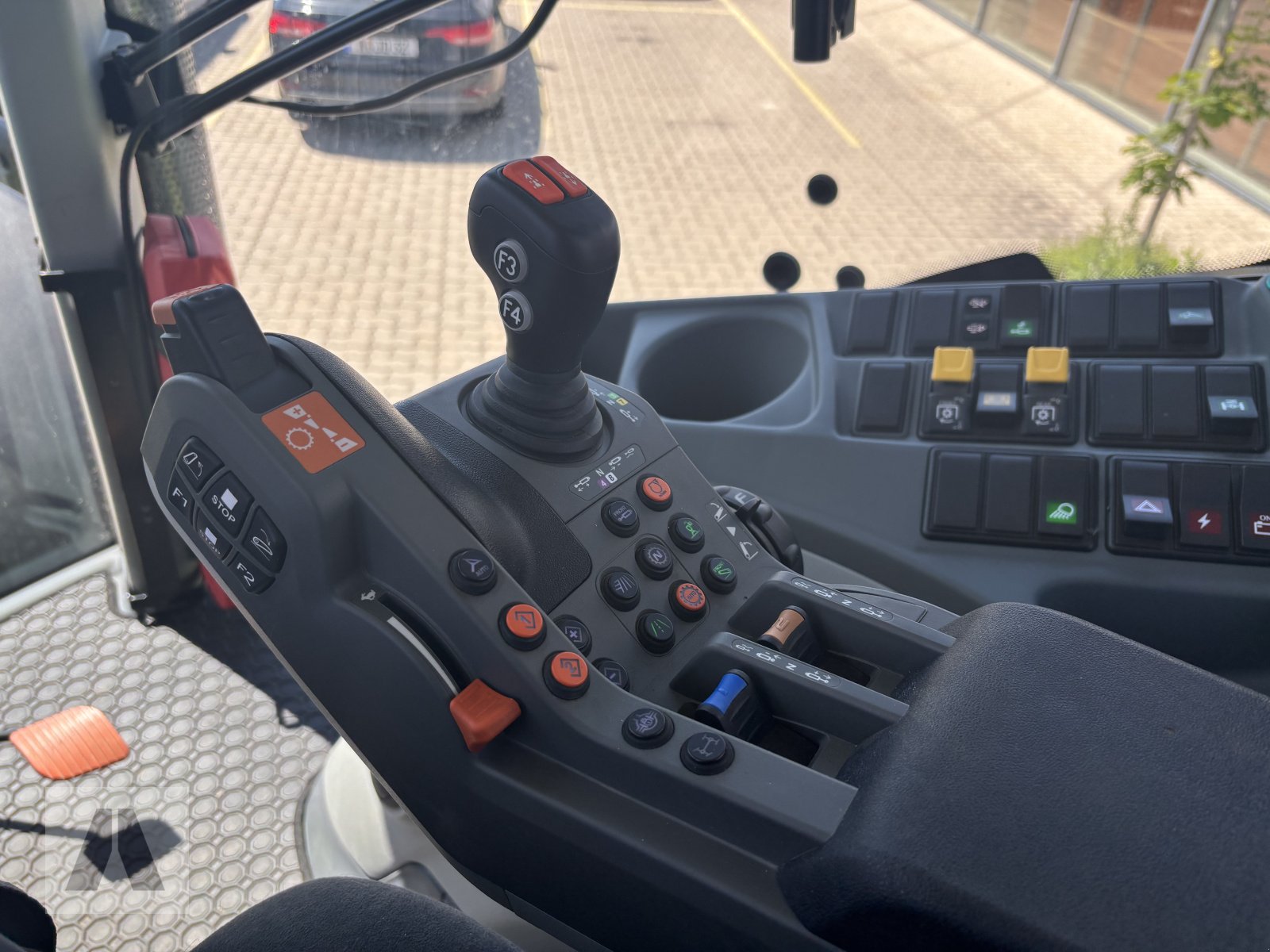 Traktor za tip CLAAS AXION 800 CIS+, Gebrauchtmaschine u Langweid am Lech (Slika 8)