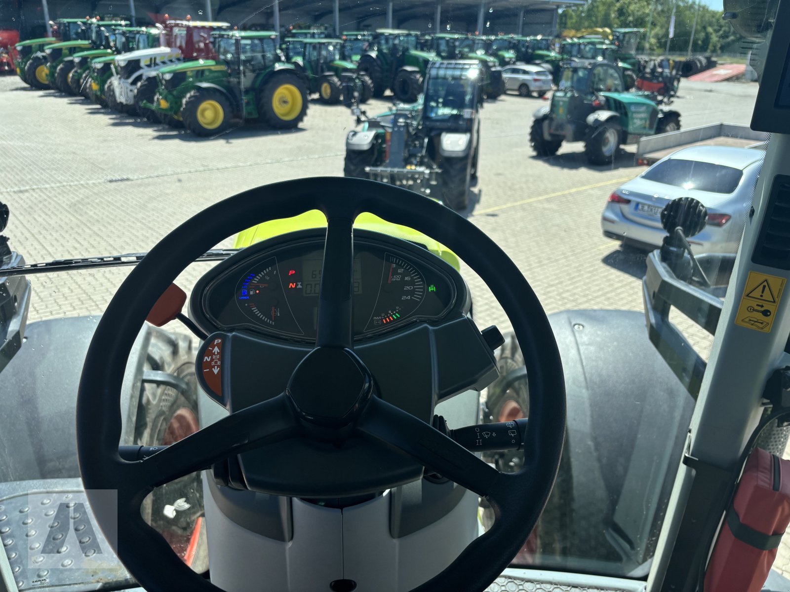 Traktor za tip CLAAS AXION 800 CIS+, Gebrauchtmaschine u Langweid am Lech (Slika 11)
