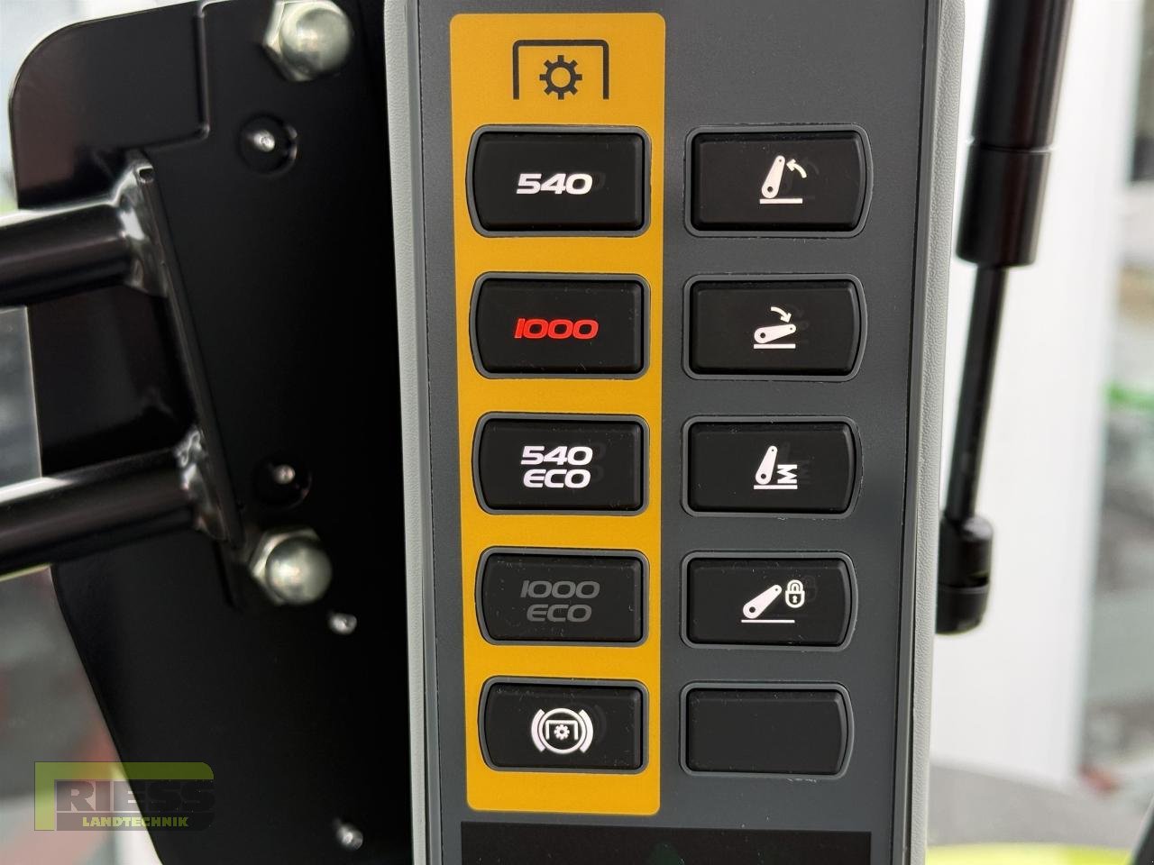 Traktor tipa CLAAS AXION 800 CIS+ HEXASHIFT, Neumaschine u Homberg/Ohm - Maulbach (Slika 9)