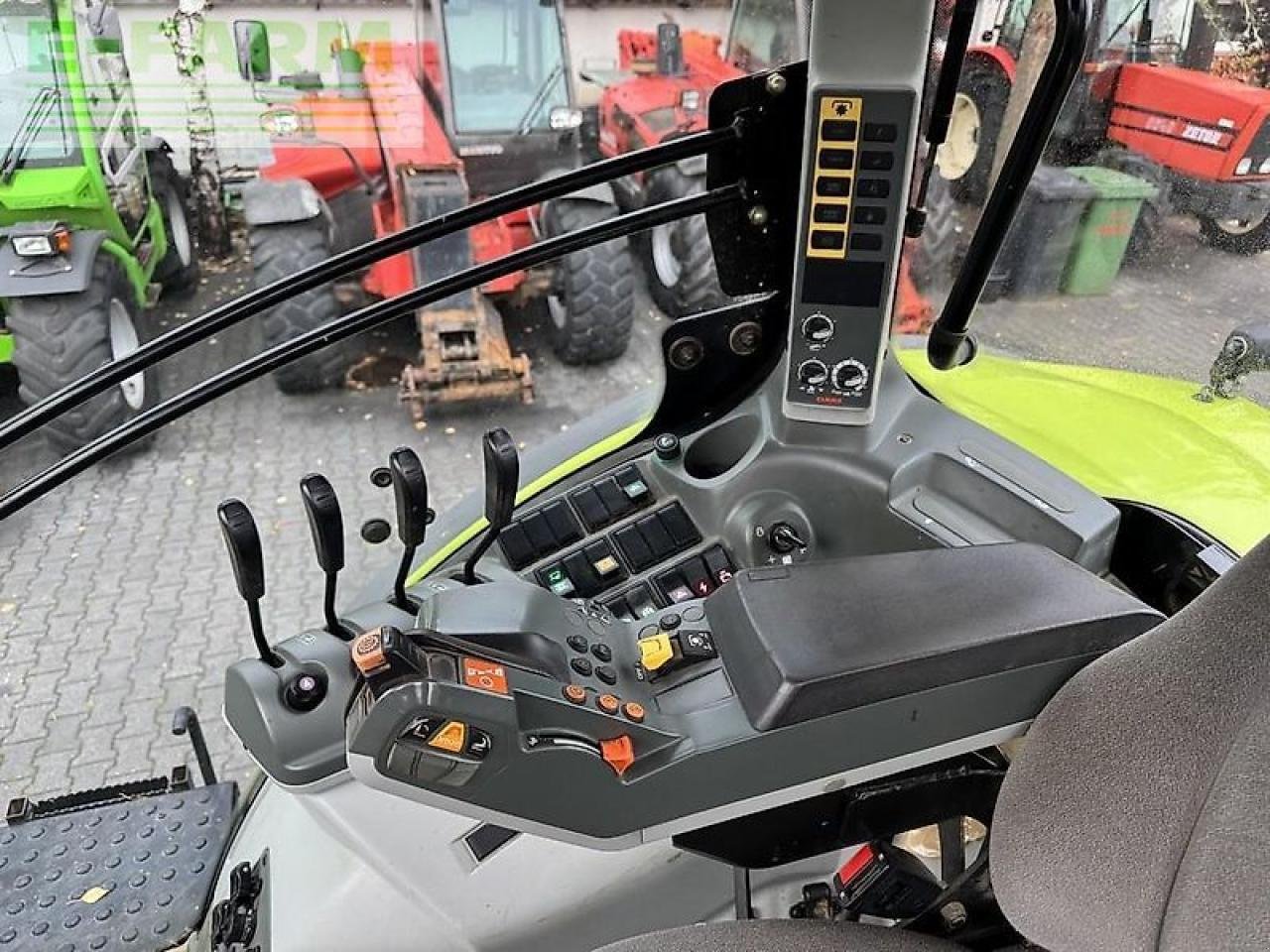 Traktor tipa CLAAS axion 800 cis, Gebrauchtmaschine u DAMAS?AWEK (Slika 15)