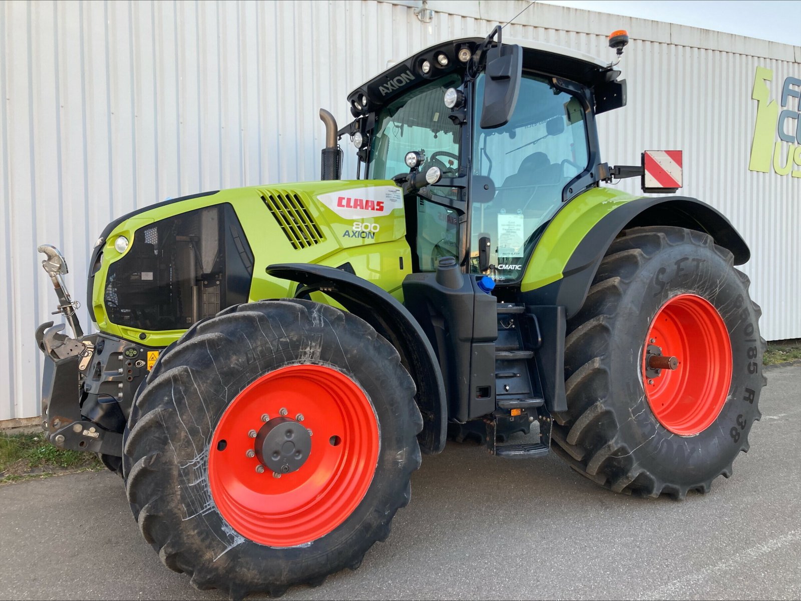 Traktor του τύπου CLAAS AXION 800 CMATIC S5, Gebrauchtmaschine σε CHEMINOT (Φωτογραφία 1)