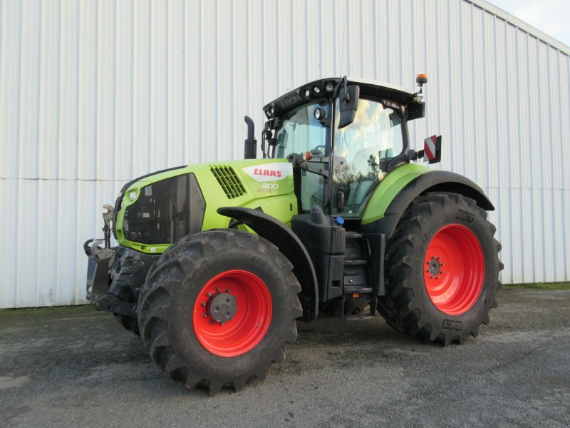 Traktor za tip CLAAS AXION 800 HEXASHIFT LS+, Gebrauchtmaschine u PLOUIGNEAU (Slika 1)