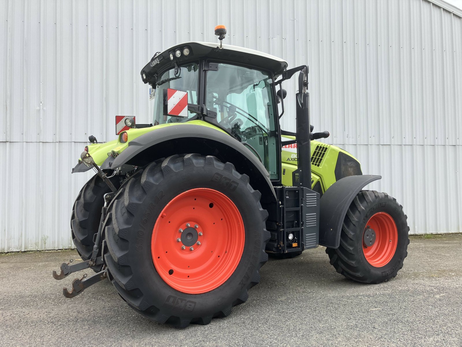 Traktor Türe ait CLAAS AXION 800 - S5 ADVANCE, Gebrauchtmaschine içinde PLOUIGNEAU (resim 4)