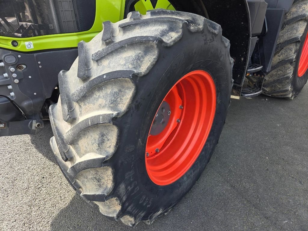 Traktor Türe ait CLAAS AXION 800, Gebrauchtmaschine içinde BRECEY (resim 7)