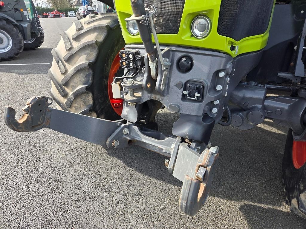 Traktor Türe ait CLAAS AXION 800, Gebrauchtmaschine içinde BRECEY (resim 8)