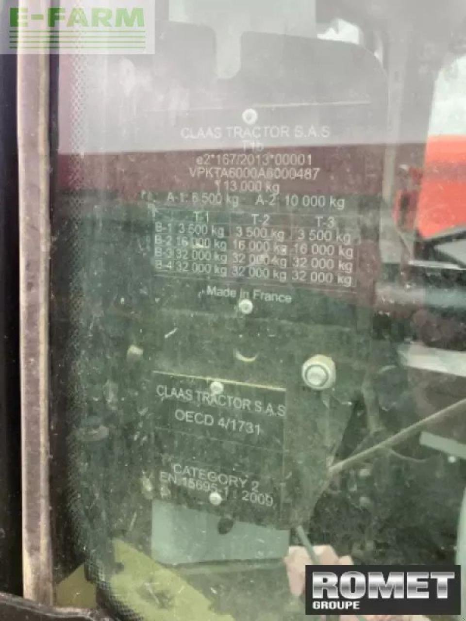 Traktor от тип CLAAS axion 800, Gebrauchtmaschine в GENNES-SUR-GLAIZE (Снимка 8)