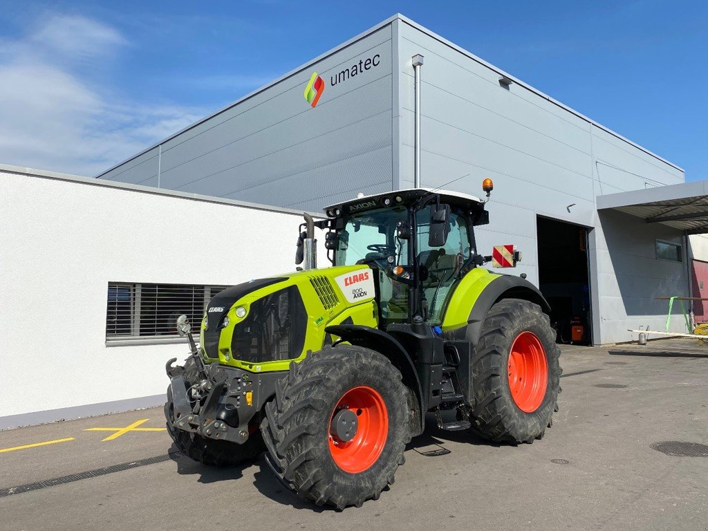 Traktor от тип CLAAS AXION 800, Gebrauchtmaschine в Domdidier (Снимка 1)