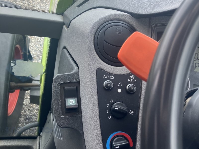 Traktor του τύπου CLAAS Axion 810 C-MATIC, Gebrauchtmaschine σε Stockach (Φωτογραφία 12)