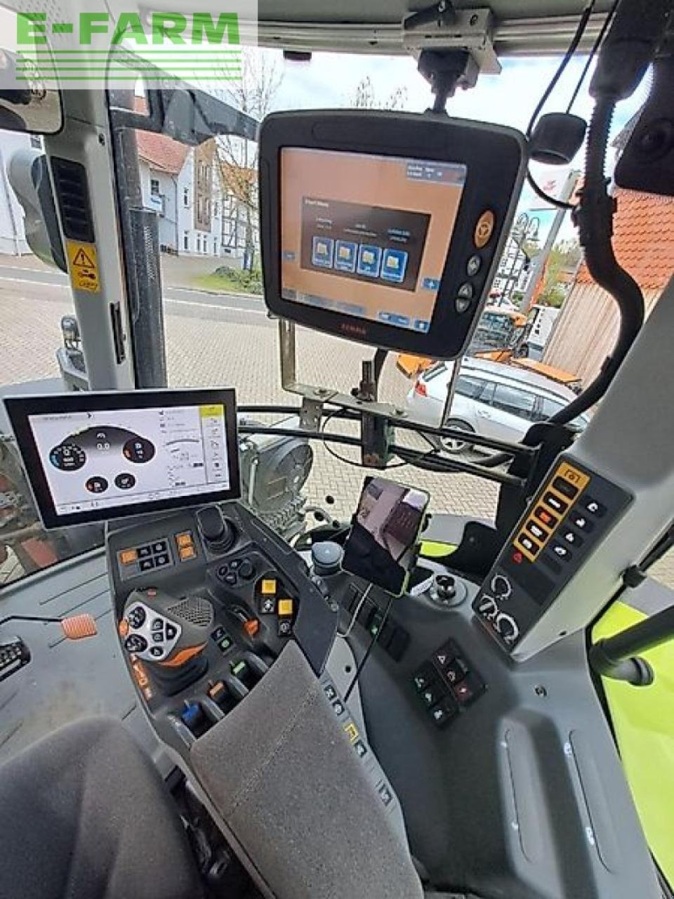 Traktor des Typs CLAAS axion 810 cebis cmatic mit fzw, lenksystem und reifendruckregelanlage CEBIS, Gebrauchtmaschine in WALDKAPPEL-BISCHHAUSEN (Bild 14)