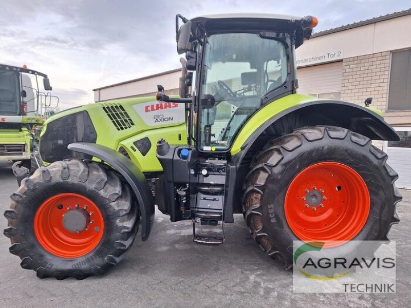 Traktor des Typs CLAAS AXION 810 CEBIS, Gebrauchtmaschine in Warburg (Bild 12)