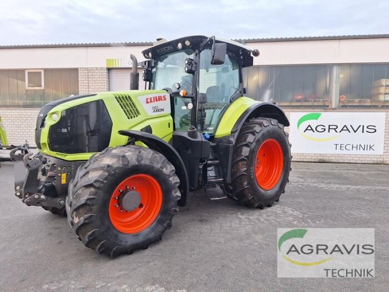 Traktor des Typs CLAAS AXION 810 CEBIS, Gebrauchtmaschine in Warburg (Bild 1)